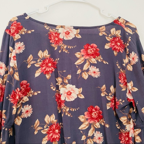 AMERICAN EAGLE Romantic Floral Long Sleeve V-Neck Blouse Top Size Medium - Picture 5 of 15